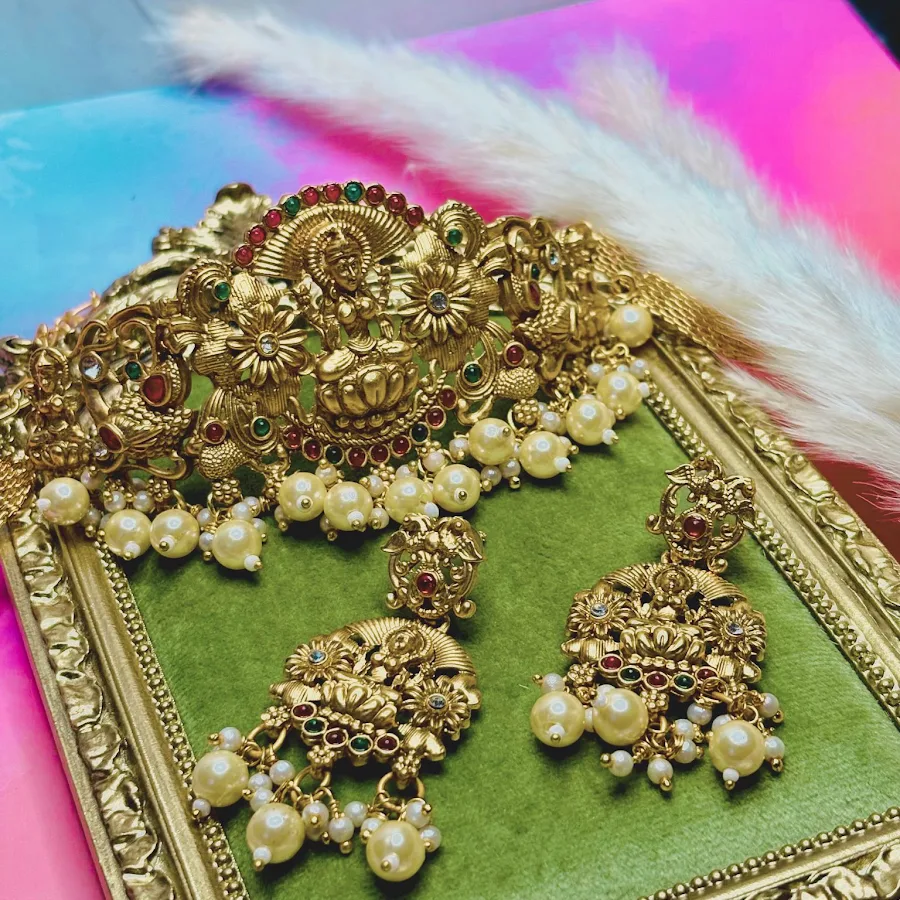Golden Ghungroo Choker Necklace Set