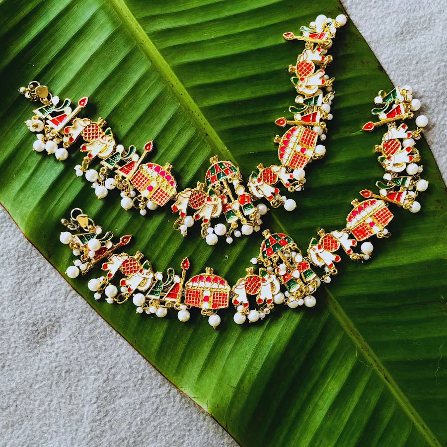 Majestic Haathi Statement Anklets