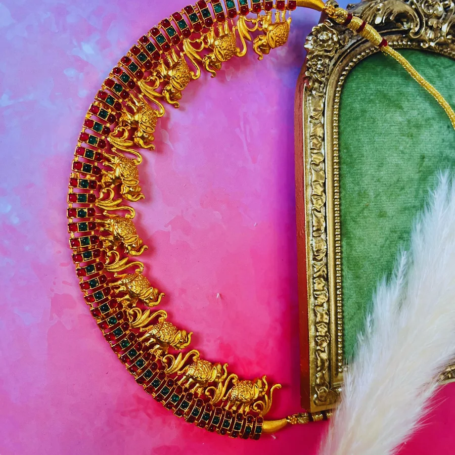 Royal Hathi Baroque Bloom Necklace