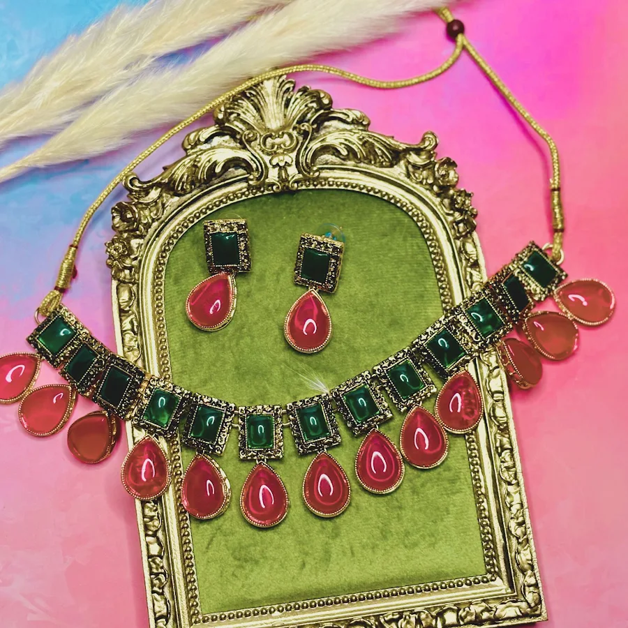 Shehzadi Scarlet Necklace Set