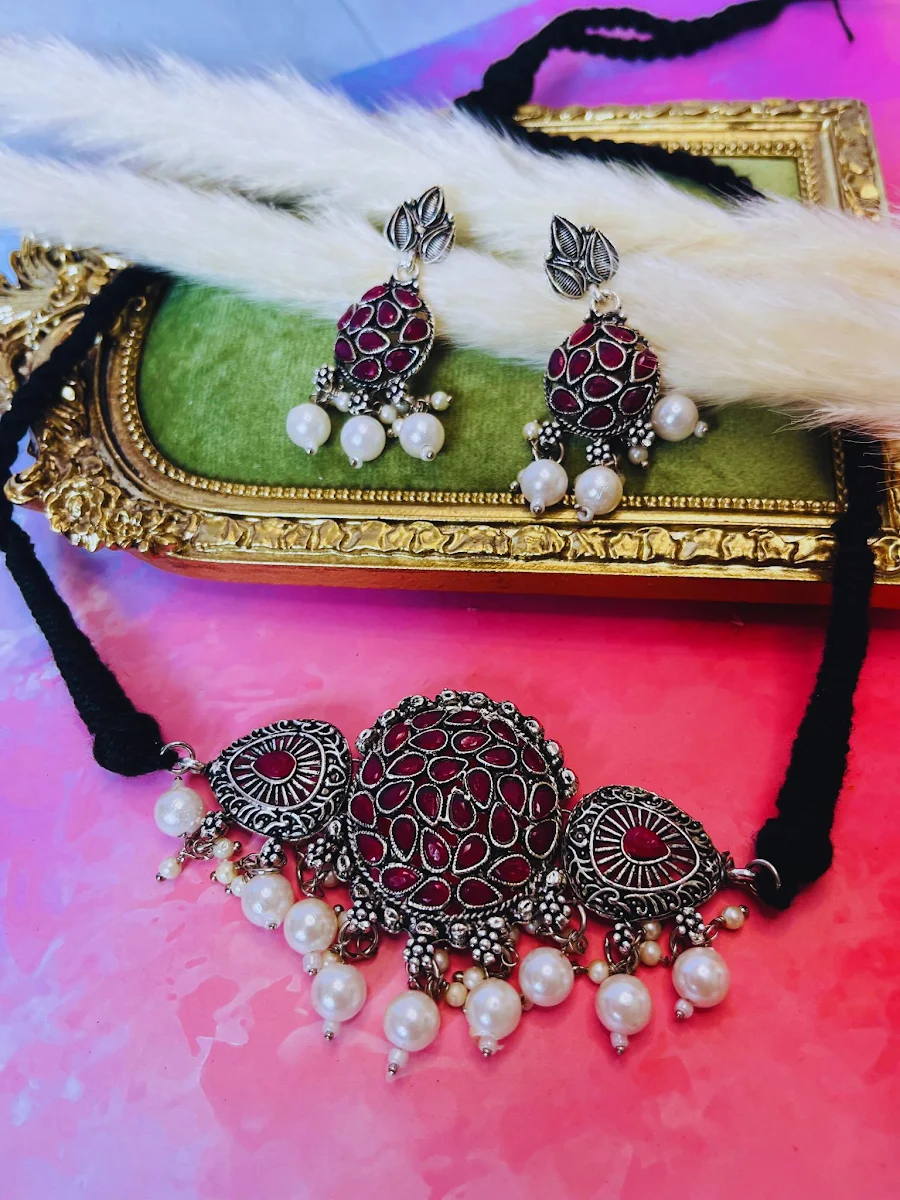 Silver–Pearl Choker Set